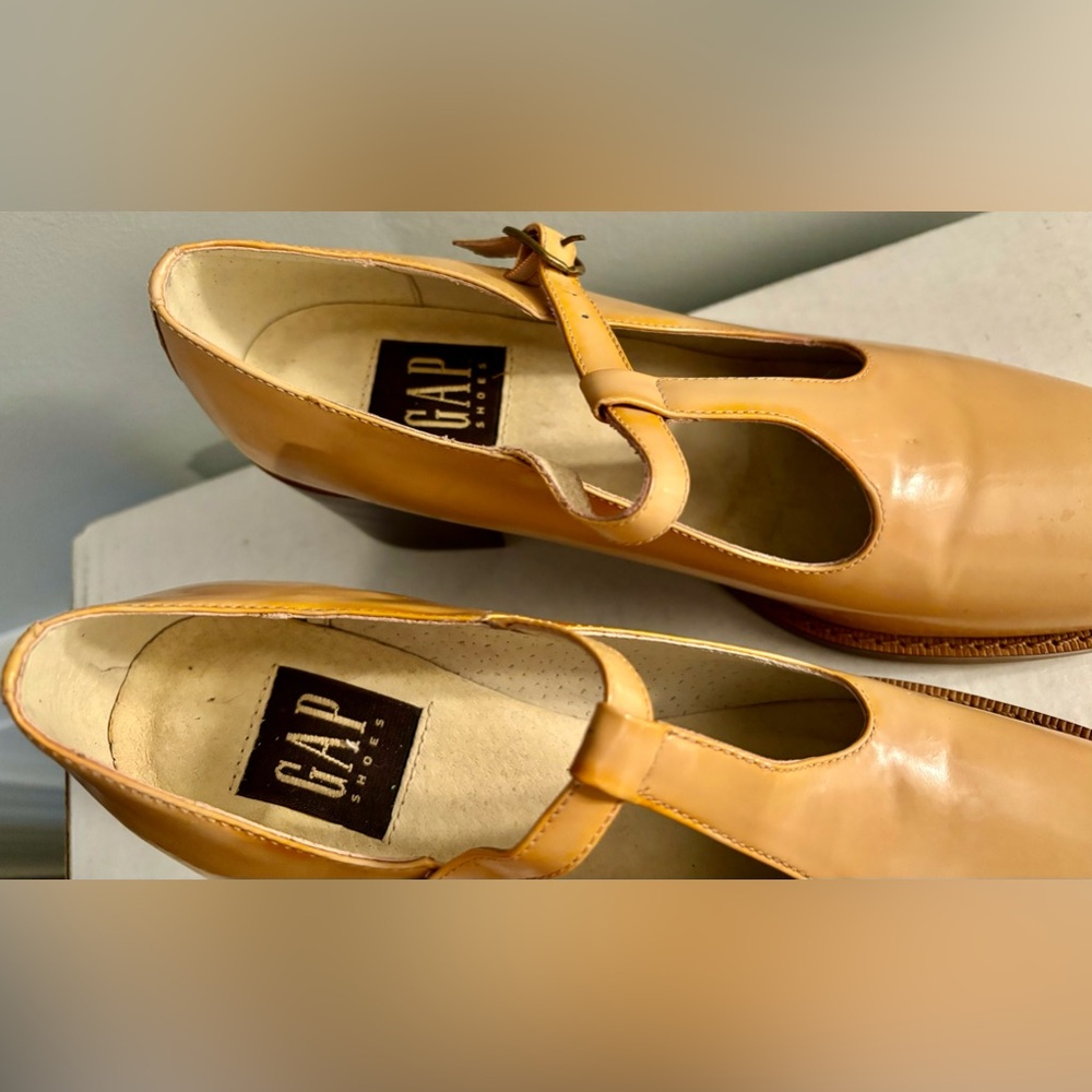 GAP SHOES Patent Tribeca T-Strap Peach Size 8 - Picture 6 of 8